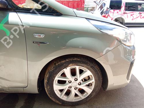 right-front-fenders-kia-carens-iv-2013-35721103 main image