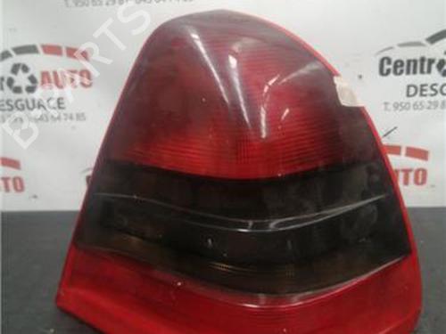 Used Right taillight MERCEDES-BENZ C-CLASS (W204) C 200 CDI (204.001) (136 hp) 27843325