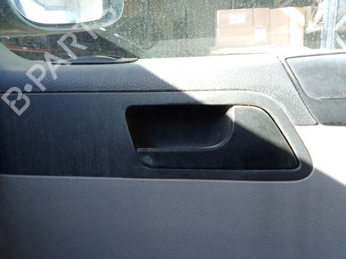 Used Front right interior door handle VW TRANSPORTER T5 Van (7HA, 7HH, 7EA, 7EH) 2.0 TDI (140 hp) 30292825