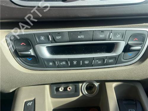 Used Climate control RENAULT SCÉNIC III (JZ0/1_) 2.0 16V (JZ0G, JZ0P, JZ1E, JZ1P) (140 hp) 27847090
