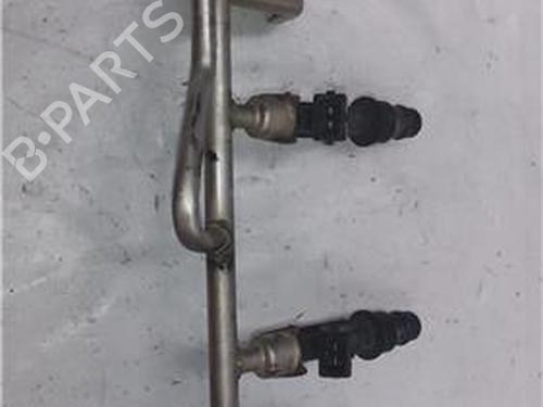 Used Injection rail OPEL ASTRA G CLASSIC Saloon (T98) 1.6 16V (F69) (101 hp) 27847137