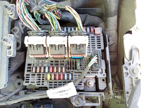 Used Fuse box Fuse box PEUGEOT 508 SW I (8E_) 1.6 HDi (115 hp) 35751048 35751048