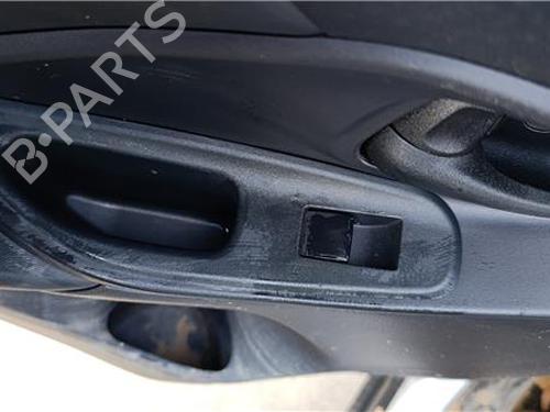 Used Left rear window switch TOYOTA YARIS CROSS (MXP_) 1.5 Hybrid (MXPJ10) (116 hp) 27687060