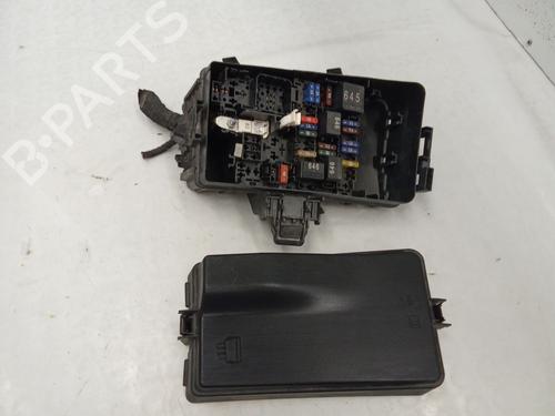 Used Fuse box Fuse box 37538050 37538050