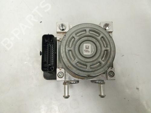 Used ABS pump ABS pump MITSUBISHI OUTLANDER II (CW_W) 2.2 DI-D 4WD (140 hp) 27849715 27849715