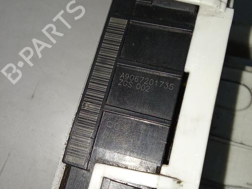 Front right lock MERCEDES-BENZ SPRINTER 3-t Van (B906) 209 CDI (906.611, 906.613) | BP32343995C97 