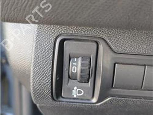 Switch PEUGEOT 308 II (LB_, LP_, LW_, LH_, L3_) 1.5 BlueHDi 130 | BP27686634I30 