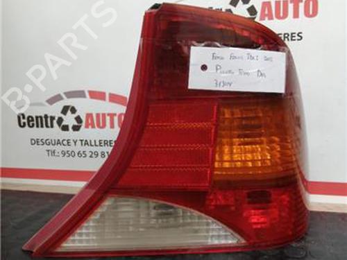 Used Right taillight FORD FOCUS I Saloon (DFW) 1.4 16V (75 hp) 27842545