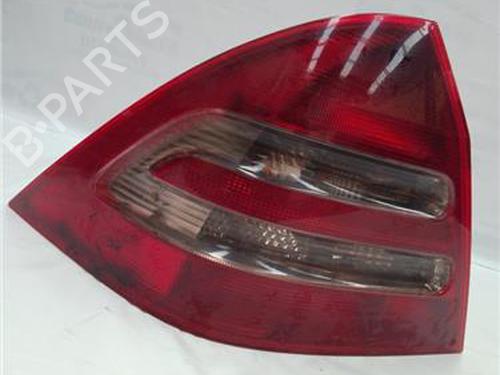 Used Left taillight MERCEDES-BENZ C-CLASS (W202) C 200 D (202.120) (75 hp) 27845588