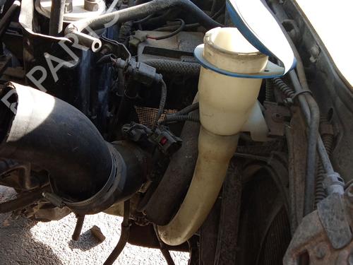 Used Windscreen washer tank VW TRANSPORTER T5 Van (7HA, 7HH, 7EA, 7EH) 2.0 TDI (140 hp) 30292836