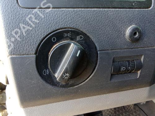 Used Headlight switch VW TRANSPORTER T5 Van (7HA, 7HH, 7EA, 7EH) 2.0 TDI (140 hp) 30293717