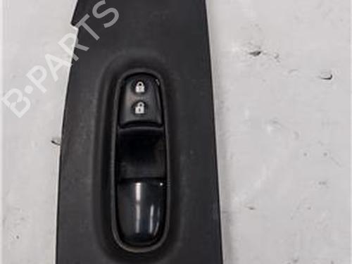 Used Right front window switch NISSAN QASHQAI / QASHQAI +2 I VAN (J10, JJ10E) 1.6 dCi All-wheel Drive (131 hp) 27846440
