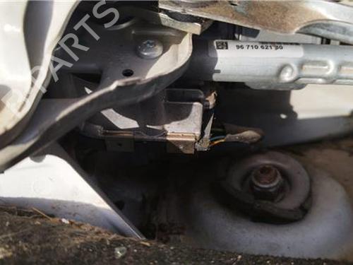 Used Front wiper motor PEUGEOT 3008 II SUV (MC_, MR_, MJ_, M4_) 1.6 BlueHDi 115 (MCBHXW, MCBHYB) (116 hp) 27849626