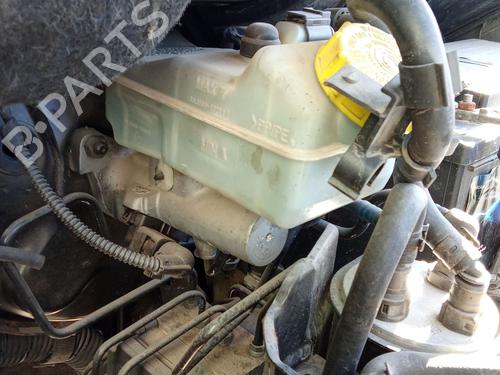 Used Brake master cylinder VW TRANSPORTER T5 Van (7HA, 7HH, 7EA, 7EH) 2.0 TDI (140 hp) 30293701