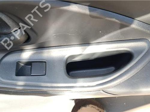 Used Right rear window switch TOYOTA YARIS CROSS (MXP_) 1.5 Hybrid (MXPJ10) (116 hp) 27687059