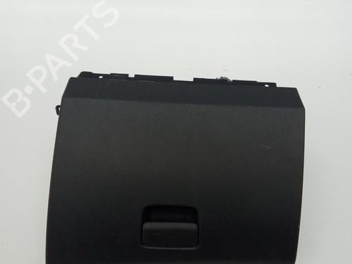 Used Glove box MERCEDES-BENZ GLA-CLASS (X156) GLA 200 CDI / d (156.908) (136 hp) 27852255