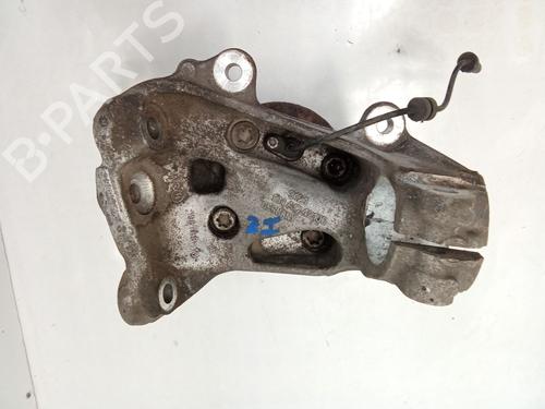 Used Left front steering knuckle BMW 4 Convertible (F33, F83) 420 d (184 hp) 31590100