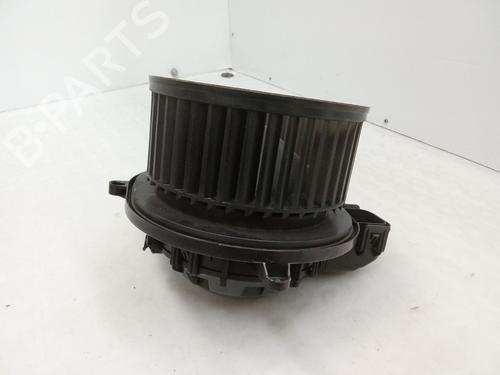 Used Heater blower motor Heater blower motor BMW 3 (F30, F80) 318 d (150 hp) 33649050 33649050