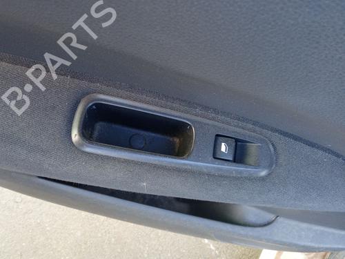 Used Left front window switch PEUGEOT 5008 II (MC_, MJ_, MR_, M4_) 1.6 BlueHDi 115 (MCBHXH, MCBHXW) (116 hp) 29998488