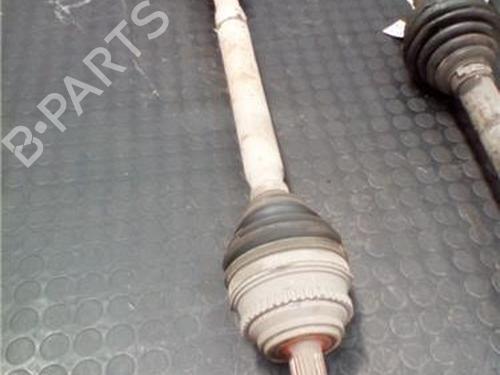 Arbre de transmission avant droit RENAULT MEGANE I Classic (LA0/1_) 1.9 dTi (LA08, LA0N, LA0K) (98 hp) 27853790
