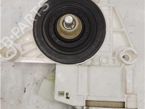 Rudehejsemotor bagstkærm venstre MERCEDES-BENZ C-CLASS (W204) C 220 CDI (204.008) (170 hp) 27848782