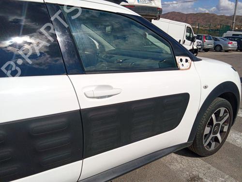 right-front-door-citroen-c4-cactus-2014-40005874 main image