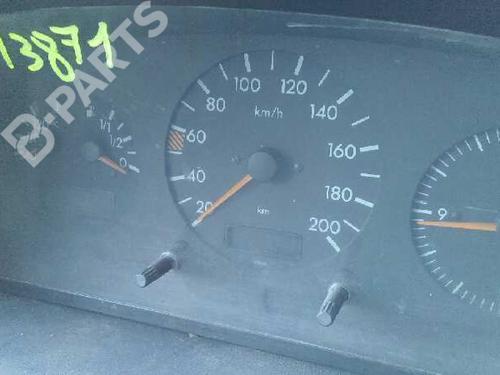 Used Instrument cluster MERCEDES-BENZ VITO Van (W638) 110 D 2.3 (638.074, 638.078) (98 hp) 821153