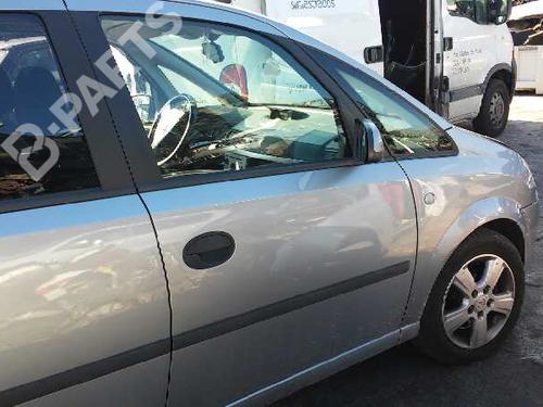 Used Right front door OPEL MERIVA A MPV (X03) 1.7 CDTI (E75) (100 hp) 89392