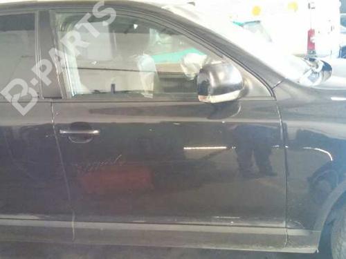 Used Right front door VW TOUAREG (7LA, 7L6, 7L7) [2002-2013]  102120