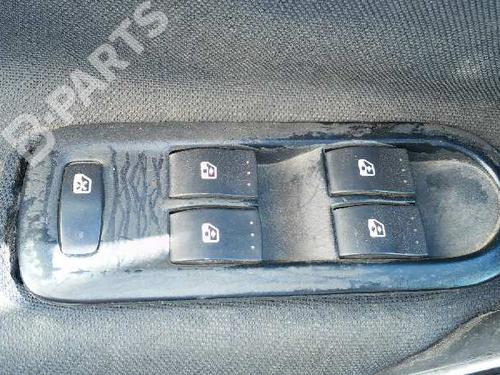 Used Left front window switch RENAULT MEGANE II (BM0/1_, CM0/1_) 1.6 16V (BM0C, CM0C) (113 hp) 1334202