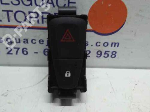 Used Warning switch RENAULT MEGANE III Hatchback (BZ0/1_, B3_) 1.5 dCi (BZ09, BZ0D, BZ1W, BZ29, BZ14) (110 hp) 3466291