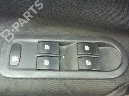 Used Left front window switch RENAULT MEGANE II (BM0/1_, CM0/1_) 1.5 dCi (BM02, BM13, BM2A, CM02, CM13) (101 hp) 1334383