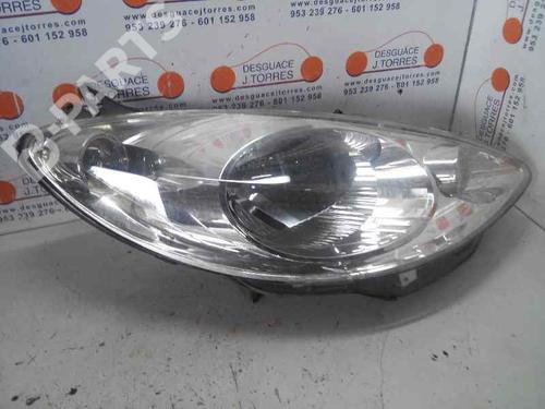 Right headlight PEUGEOT 1007 (KM_) 1.4 HDi (68 hp) 821361