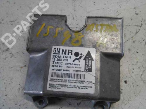 Used ECU airbags OPEL ASTRA H (A04) 1.7 CDTI (L48) (80 hp) 579765