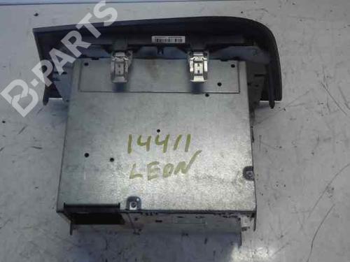 Radio SEAT LEON (1P1) 1.9 TDI | BP578560E6 