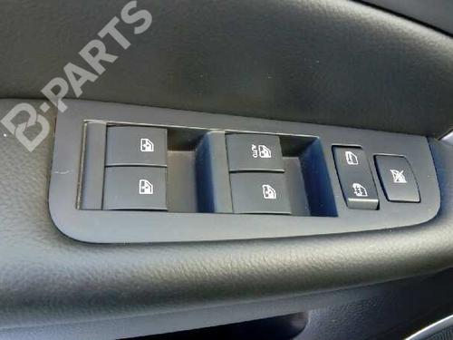 Used Left front window switch CHEVROLET EPICA (KL1_) 2.0 D (150 hp) 1927666