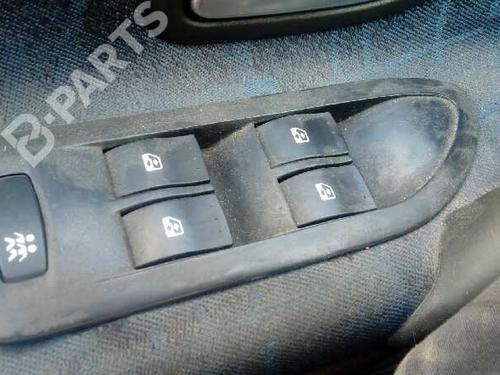 Used Left front window switch RENAULT LAGUNA II (BG0/1_) 1.9 dCi (BG0R, BG0E) (100 hp) 1668897