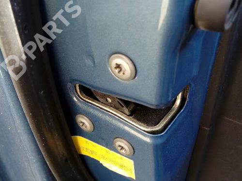 Used Front left lock TOYOTA YARIS (_P9_) 1.4 D-4D (NLP90_, NLP90R) (90 hp) 2535702