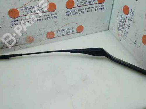 Used Front windshield wiper arm BMW X1 (E84) sDrive 20 d (177 hp) 3466398