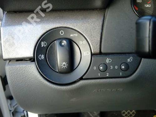 Used Headlight switch SEAT EXEO ST (3R5) 2.0 TDI (120 hp) 3684673