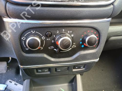 Used Climate control Climate control 38072864 38072864