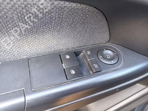Left front window switch OPEL ASTRA H (A04)  | BP29348765I27 