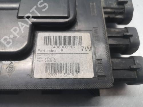 Fuse box RENAULT FLUENCE (L3_) 1.5 dCi (L30D, L30L, L306, L33F, L33L, L33M, L33V, L33W) | BP37465785E1 - Image 3