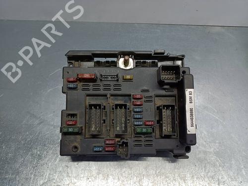 Used Fuse box PEUGEOT 406 (8B) [1995-2005]  19073081