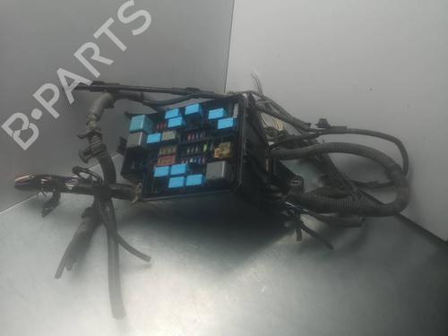 Used Fuse box Fuse box 38929207 38929207