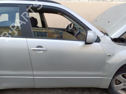 Used Right front door SUZUKI GRAND VITARA II (JT, TE, TD) 1.9 DDiS (JB419WD, JB419XD) (129 hp) 30857991