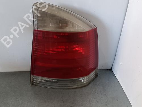 Używane Lampa tylna prawa OPEL VECTRA C GTS (Z02) 1.9 CDTI (F68) (150 hp) 28597381