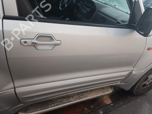 Used Right front door MITSUBISHI PAJERO III (V7_W, V6_W) 3.2 Di-D (V68W, V78W) (165 hp) 31172556