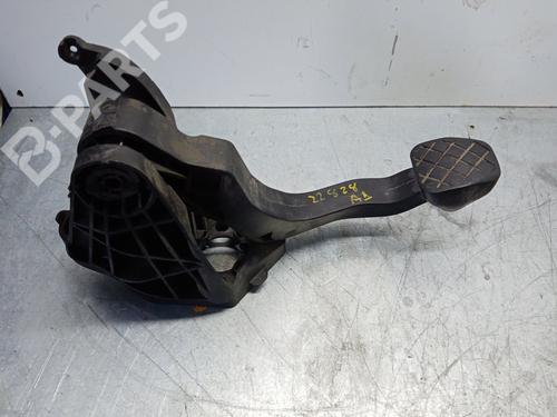 Clutch pedal AUDI A1 (8X1, 8XK) 1.6 TDI (90 hp) 9557930