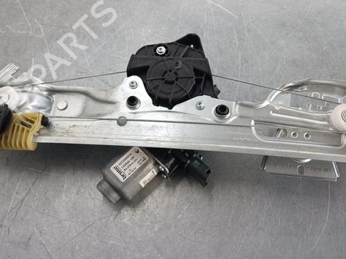 Rudehejsemekanisme Højre bagtil RENAULT MEGANE IV Hatchback (B9A/M/N_) 1.3 TCe 115 (B9N9) (116 hp) 15268577